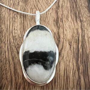 925 Sterling Silver White buffalo Turquoise Necklace Womens Gemstone Jewelry